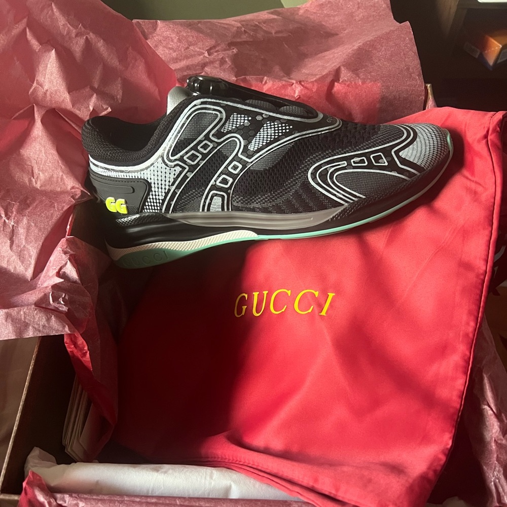 Gucci Ultrapace Sneakers